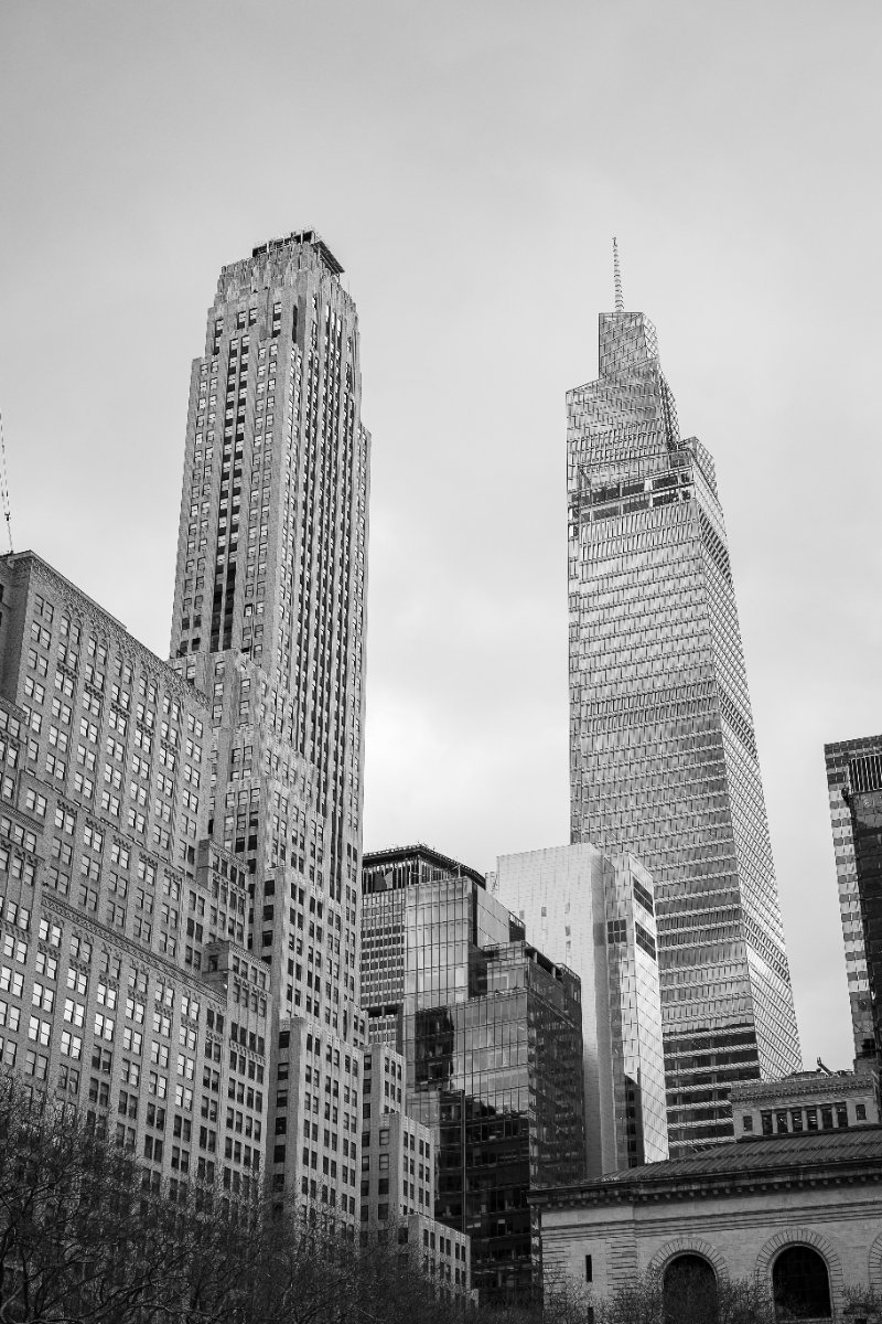 Pietra e vetro — Vista da Bryant Park, Manhattan, New York